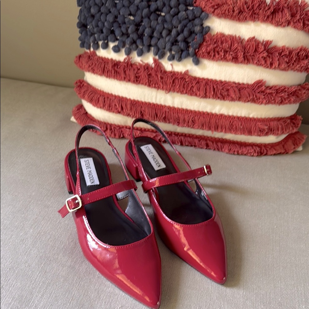 Steve Madden Red Heels Sleek Design